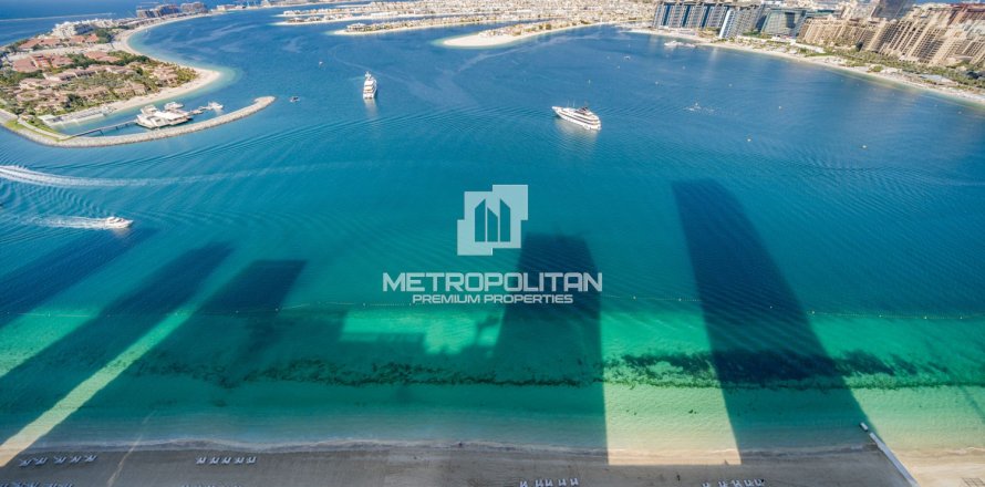 3 dormitorios Penthouse en EMAAR Beachfront, UAE No. 5210
