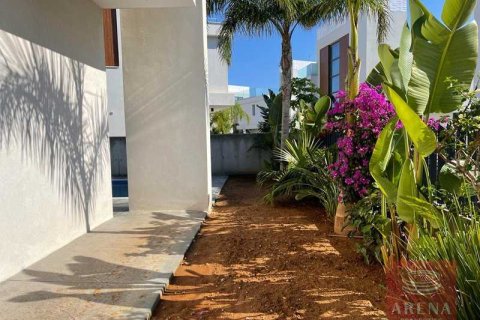 3 chambres Villa à Famagusta, Cyprus No. 77976 5