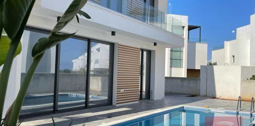 3 chambres Villa à Famagusta, Cyprus No. 77976