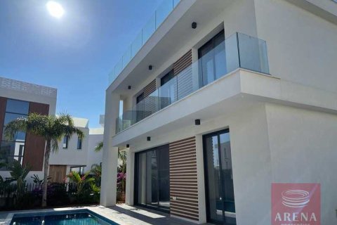 3 chambres Villa à Famagusta, Cyprus No. 77976 7