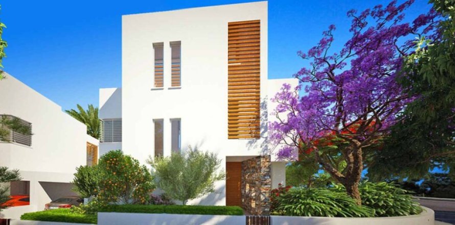 4 bedrooms Villa in Paphos, Cyprus No. 106659