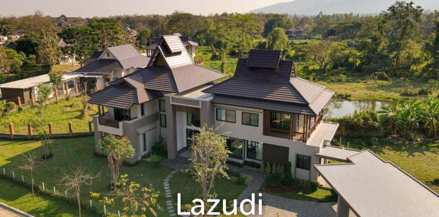 5 bedrooms House in Chiang Mai, Thailand No. 98048