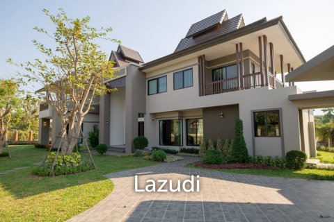 5 bedrooms House in Chiang Mai, Thailand No. 98048 2