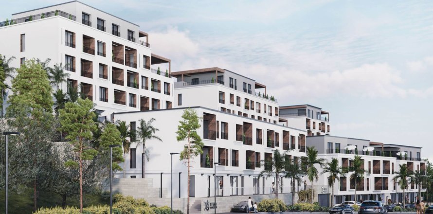 2 bedrooms Apartment in Tivat, Montenegro No. 66912