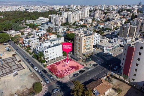 Commercial property in Strovolos, Cyprus No. 84577 1