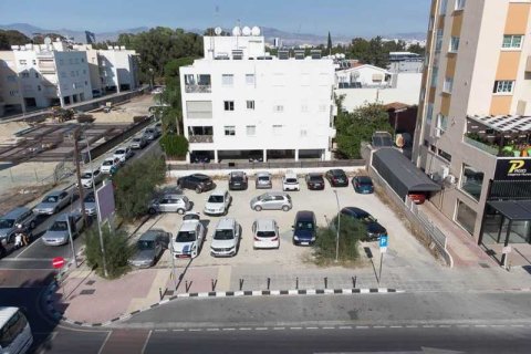 Commercial property in Strovolos, Cyprus No. 84577 4