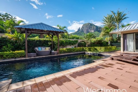 5 bedrooms Villa in Cascavelle, Mauritius No. 107179 4