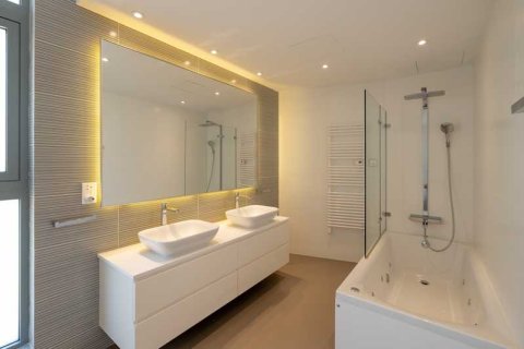 4 bedrooms Villa in Agios Tychonas, Cyprus No. 83234 12