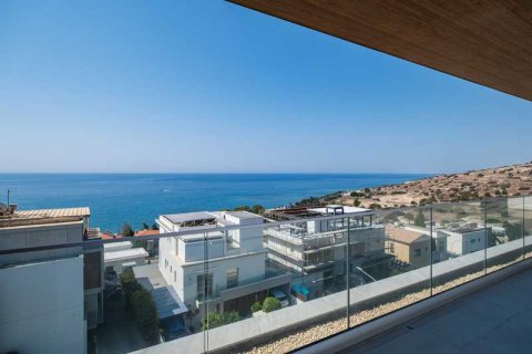 4 bedrooms Villa in Agios Tychonas, Cyprus No. 83234 3