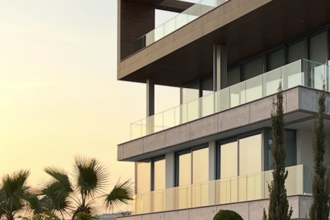 4 bedrooms Villa in Agios Tychonas, Cyprus No. 83234 1