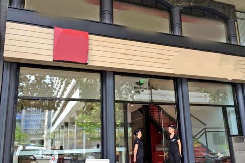 400m² Commercial property in Athens, Greece No. 59278 6