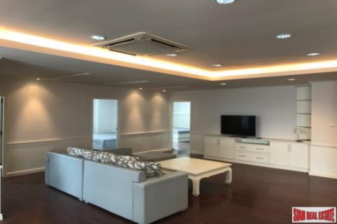 3 bedrooms Apartment in Bangkok, Thailand No. 96836 8