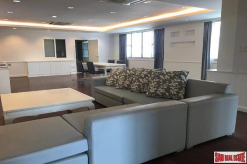 3 bedrooms Apartment in Bangkok, Thailand No. 96836 12