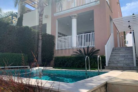 Дом с 3 спальнями в Лимассол, Кипр №63143 3