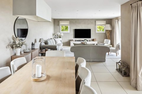 5 bedrooms House in Cabris, France No. 67925 9