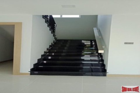 3 bedrooms House in Pattaya, Thailand No. 96561 11