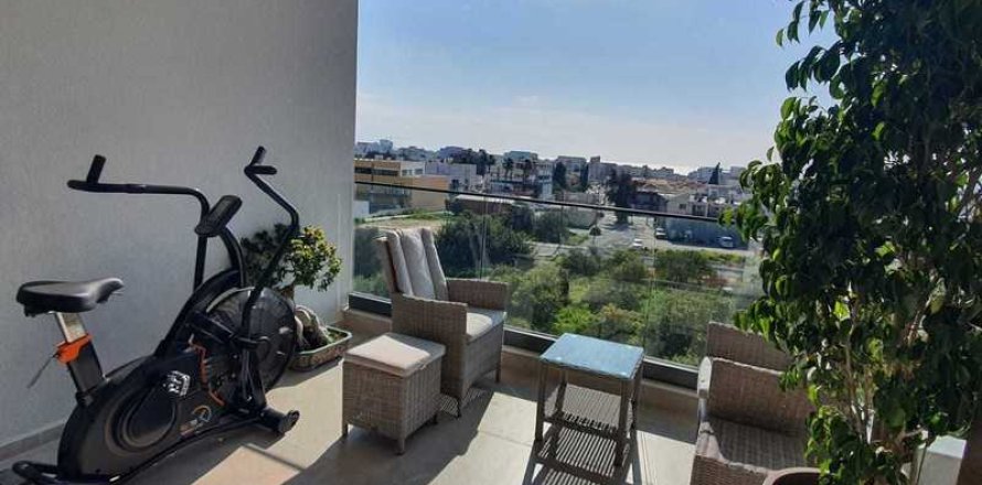 3 dormitorios Apartment en Agios Athanasios, Cyprus No. 33877