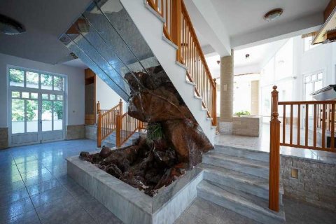 4 bedrooms House in Strovolos, Cyprus No. 71026 5