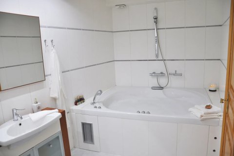 6 chambres Maisonnette à Vouliagmeni, Greece No. 124290 8