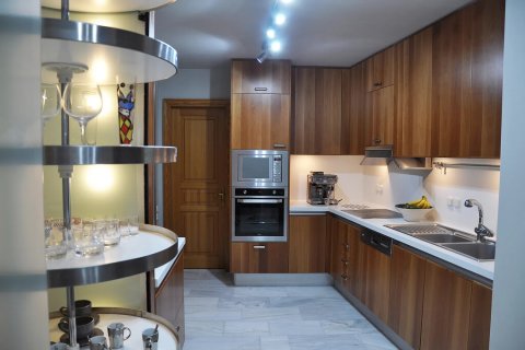 6 chambres Maisonnette à Vouliagmeni, Greece No. 124290 9