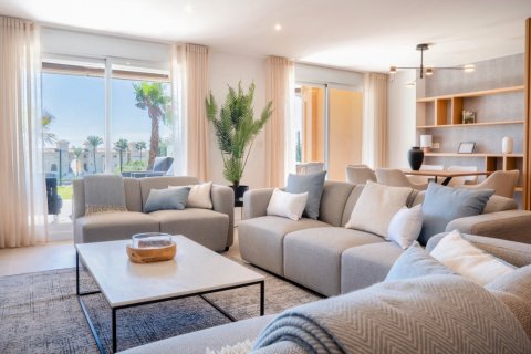 3 bedrooms Townhouse in Estepona, Spain No. 27368