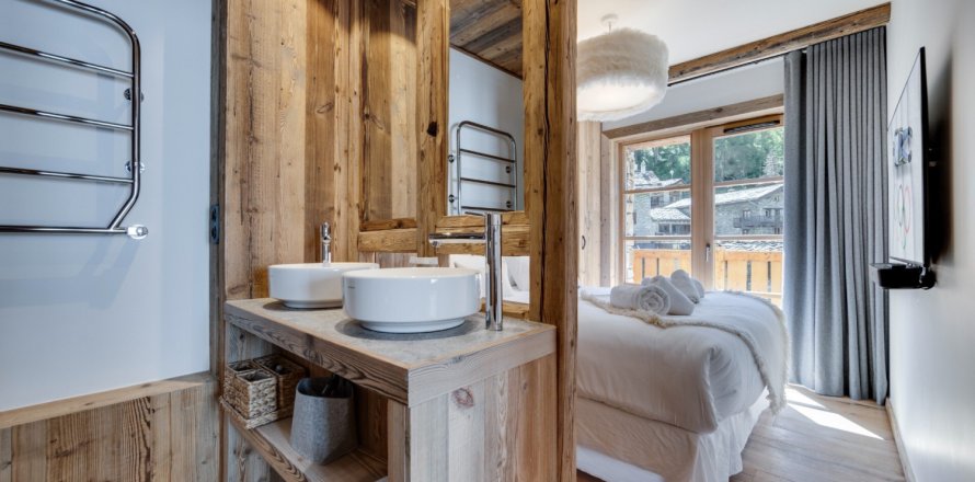 4 dormitorios Apartment en Val-d'Isere, France No. 99428