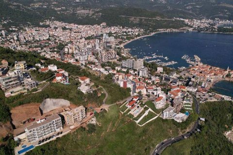 2 dormitorios Apartment en Budva, Montenegro No. 66903 7