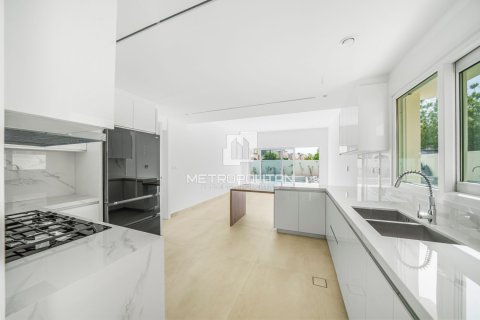 5 bedrooms Villa in Duong Quang, Vietnam No. 94557 22