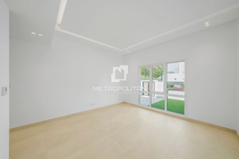 5 bedrooms Villa in Duong Quang, Vietnam No. 94557 9