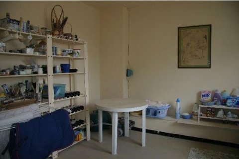 2 bedrooms House in Saint-Christoly-de-Blaye, France No. 69446 24