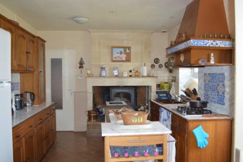 2 bedrooms House in Saint-Christoly-de-Blaye, France No. 69446 14