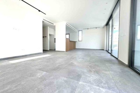 3 bedrooms Apartment in Strovolos, Cyprus No. 72921 6