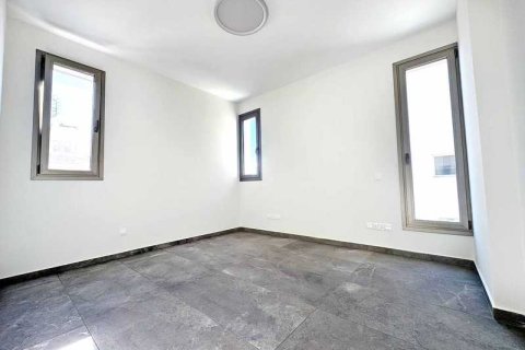 3 bedrooms Apartment in Strovolos, Cyprus No. 72921 8