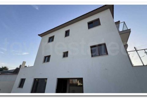 6 bedrooms House in Trachoni, Cyprus No. 65386 14