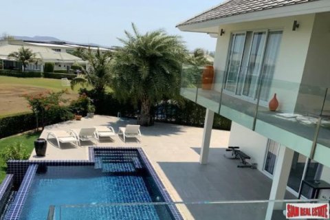 5 bedrooms Villa in Hua Hin, Thailand No. 96134 11