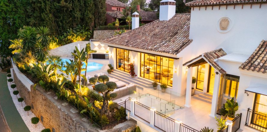 5 bedrooms Villa in Cat Trinh, Vietnam No. 111989