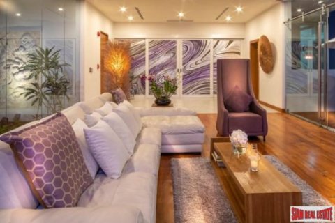 4 bedrooms Villa in Kamala, Thailand No. 95971 7