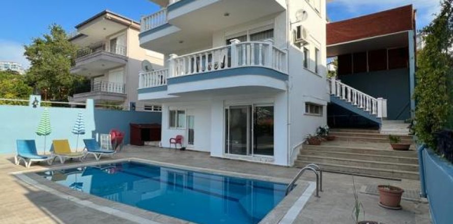 8 rooms Villa à Kargicak, Turkey No. 21294
