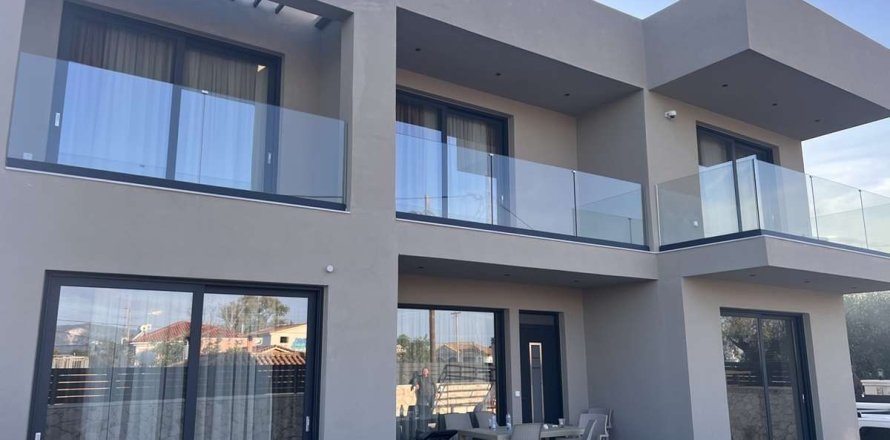 4 bedrooms Maisonette in Zakynthos, Greece No. 104880