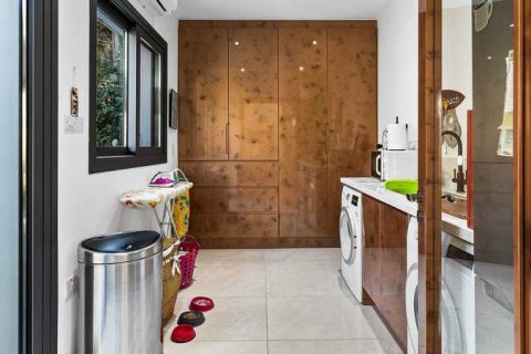 3 bedrooms House in Tala, Cyprus No. 75693 9