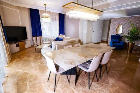 4 bedrooms Apartment in Limassol, Cyprus No. 72425 1