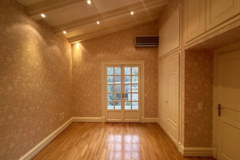 4 bedrooms Villa in Nea Erythraia, Greece No. 108410 3