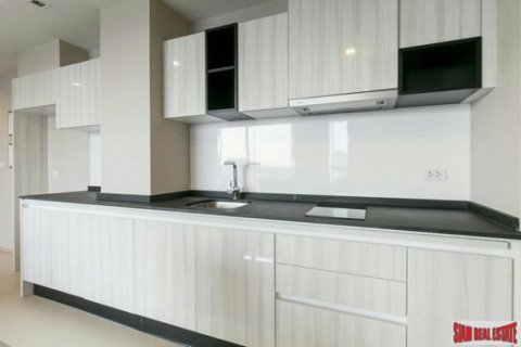 1 bedroom Duplex in Bangkok, Thailand No. 96913 10