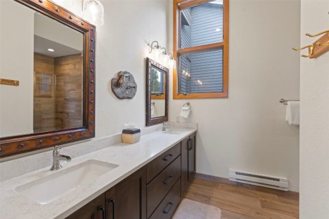 4 bedrooms House in Keystone, USA No. 104615 19