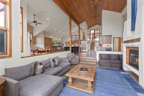 4 bedrooms House in Keystone, USA No. 104615 3