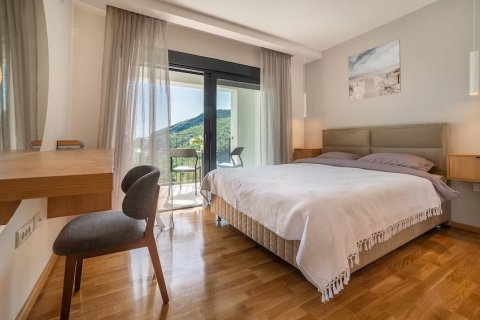 2 bedrooms House in Budva, Montenegro No. 104808 22