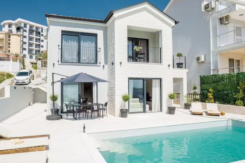 2 bedrooms House in Budva, Montenegro No. 104808 29