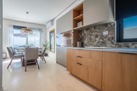 2 bedrooms House in Budva, Montenegro No. 104808 2