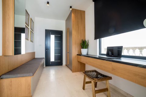 2 bedrooms House in Budva, Montenegro No. 104808 10