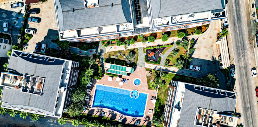 5 rooms Apartment in Oba, Turkey No. 21545